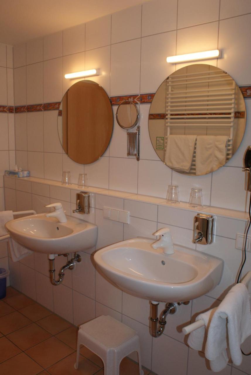 Autenrieder Gaestehaus Schlossbraeu イヘンハウゼン エクステリア 写真